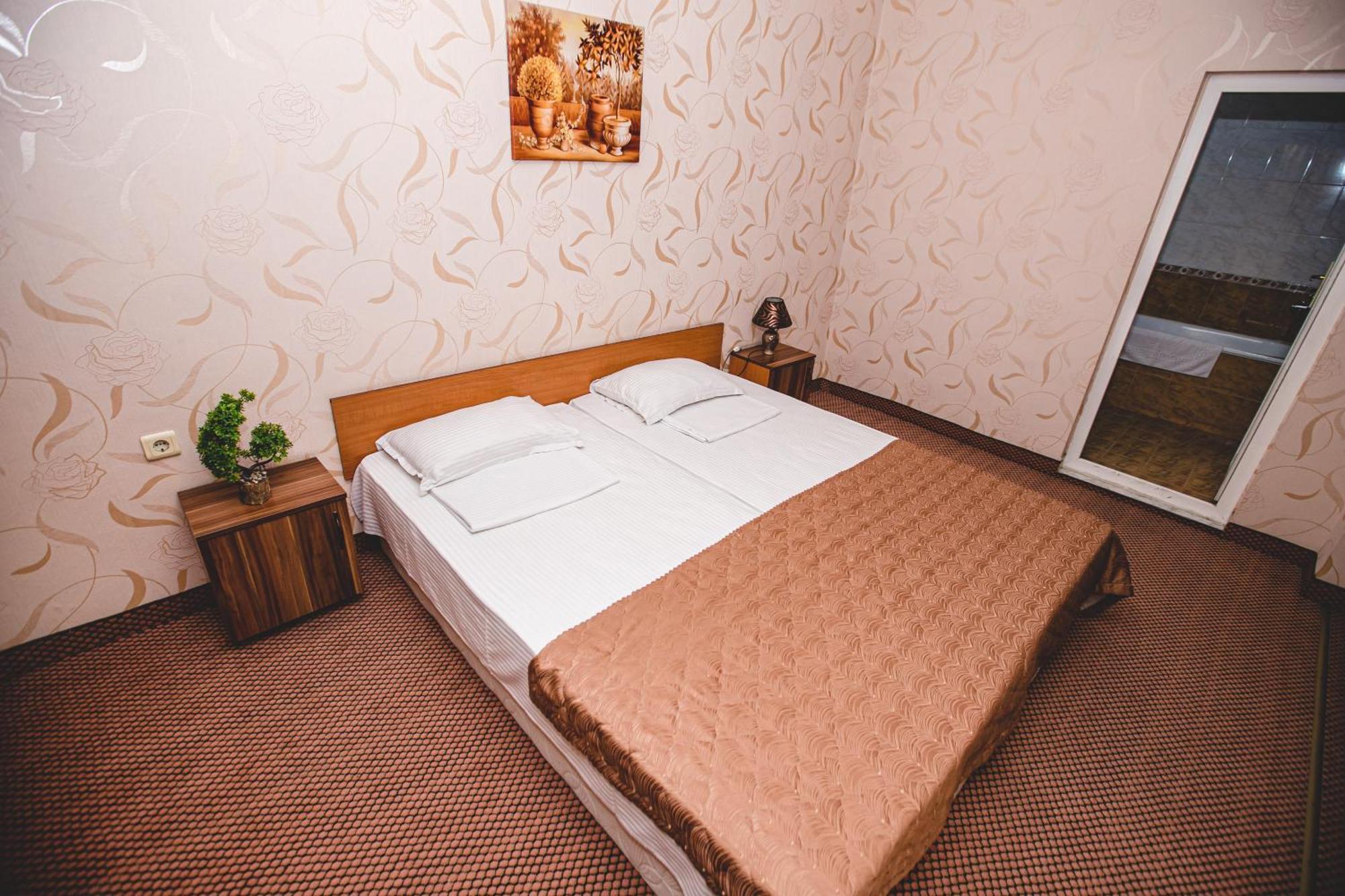 Rodopi Hotel Haskovo Exterior foto